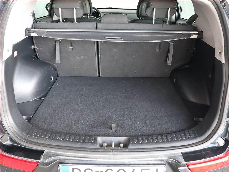 Kia Sportage (2011) 2.0 CRDi, 4X4, Automat - fotka 14 z 21