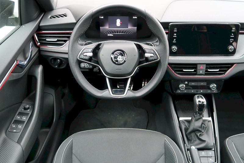 Škoda Kamiq (2024) Monte Carlo 1,0 TSI/ 85 kW DSG - fotka 9 z 31