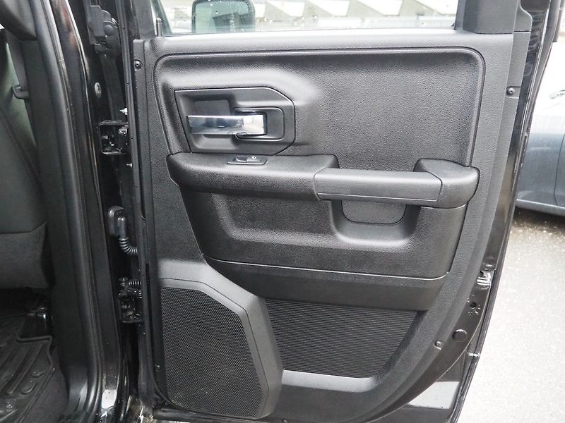 Dodge RAM 1500 (2021) Warlock 4x4 LPG - fotka 15 z 35