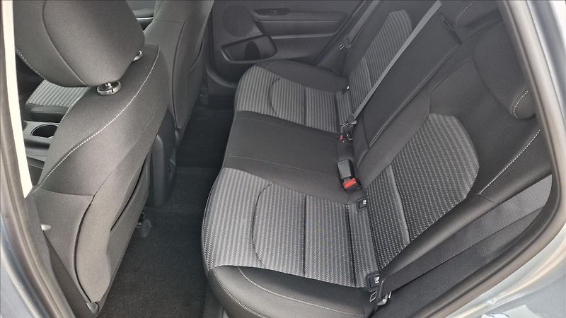 Kia Ceed 1,5 SW T-GDi 7DCT TOP - fotka 11 z 13