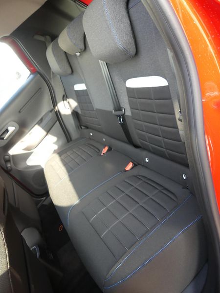 Citroën C3 (2025) PLUS Turbo 100k Manual - fotka 10 z 19