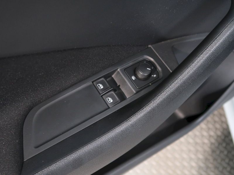 Škoda Kamiq (2022) AMBITION 1.0TSI 81KW - fotka 28 z 32