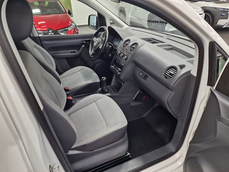 Volkswagen Caddy (2015) 2.0 Maxi CNG MAN 2015 | Záruka - fotka 21 z 53