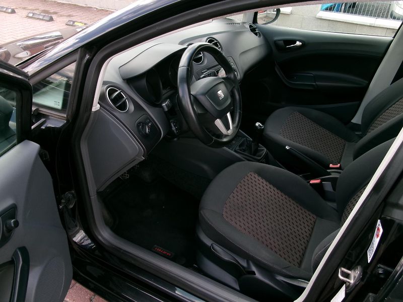 Seat Ibiza (2009) 1,4 16V KLIMA - fotka 10 z 27