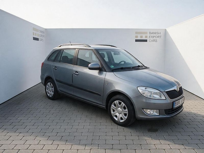 Škoda Fabia 1.2 TSI 63kW AMBITION,TEMPOMAT - fotka 3 z 32