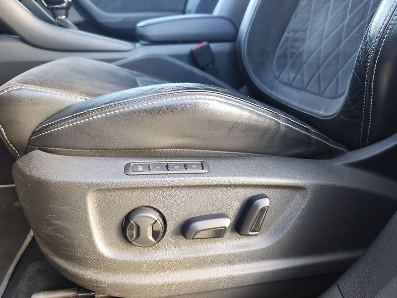 Škoda Kodiaq 2.0 TDI/140kW Sportline DSG 4x - fotka 38 z 39