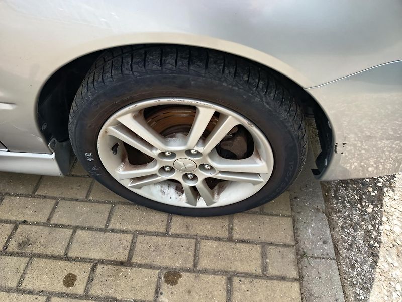 Mitsubishi Lancer (2005) 2.0 16v 100kw - fotka 40 z 45