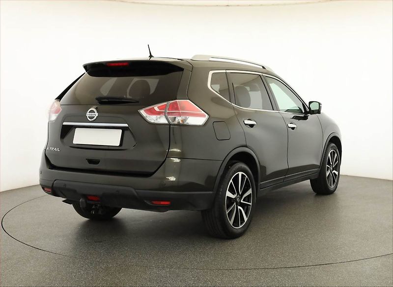 Nissan X-Trail (2017) 2.0 dCi, 4X4, 7 míst - fotka 5 z 21