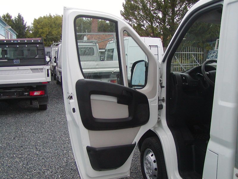 Peugeot Boxer (2015) 2.2 HDi,SKLOPKA, VÝB.STAV!! - fotka 51 z 74