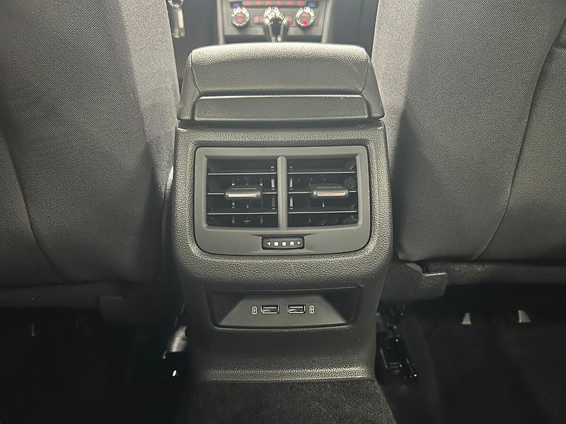 Seat Leon (2020) 1.5 TGI MAN 2020 | Záruka - fotka 29 z 47