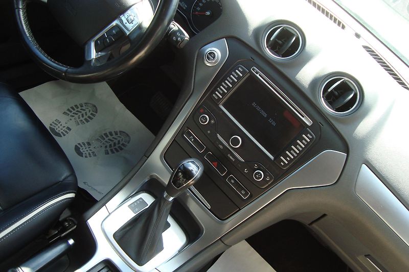 Ford Mondeo (2011) 2.0TDCi,AUT, Najeto 93Tis.km ! - fotka 49 z 75