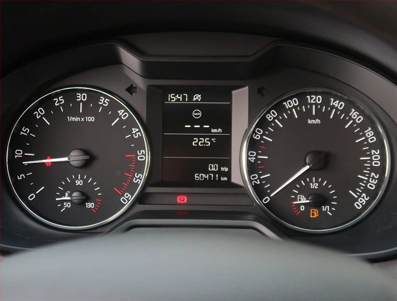 Škoda Octavia (2016) 2.0 TDI, 4X4, Serv.kniha - fotka 11 z 14