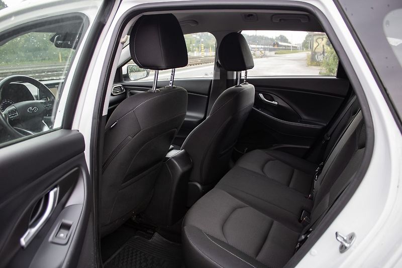 Hyundai i30 - fotka 31 z 33