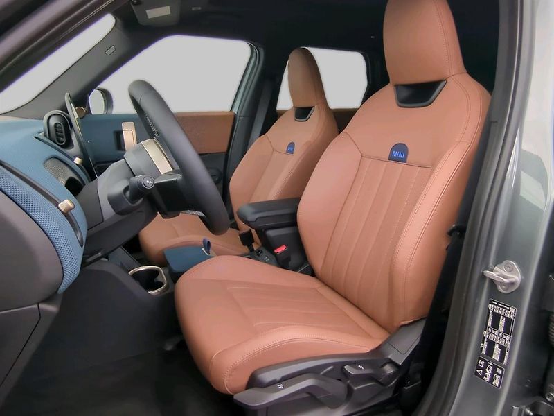 Mini Countryman S ALL4 - fotka 12 z 18