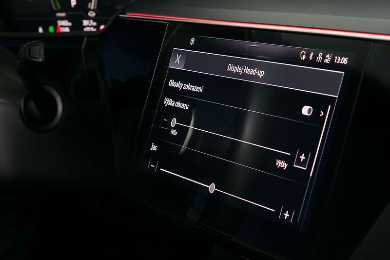 Audi e-tron 55 300kW Matrix NightV ZÁRUKA - fotka 25 z 38