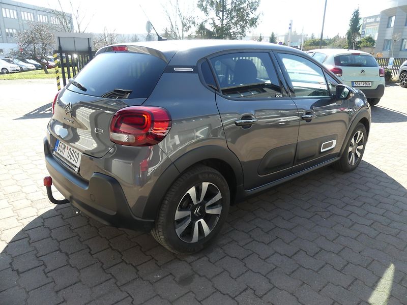 Citroën C3 (2024) 1,2 PureTech 110 MAN6 SHINE+ - fotka 5 z 23