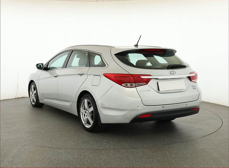 Hyundai i40 (2011) 1.7 CRDi, Serv.kniha, Tempomat - fotka 4 z 15