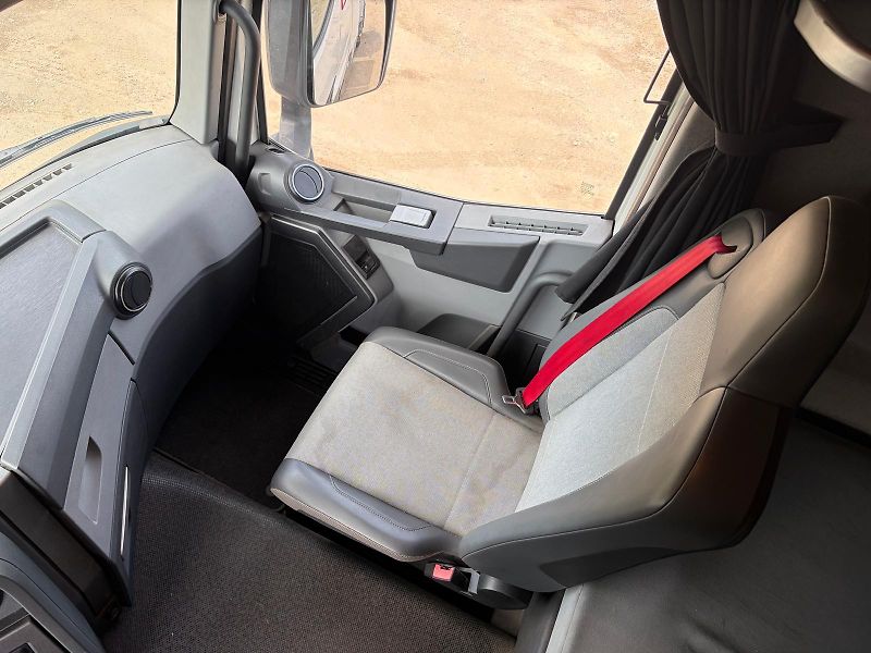 Renault Trucks T T460 STANDARD - fotka 13 z 21