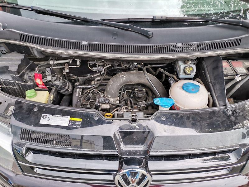 Volkswagen Multivan (2014) 2.0TDi 103kw 7m. NAVI PDC TZ - fotka 19 z 30