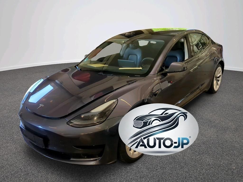 Tesla Model 3 RWD LED ACC       PŘIPRAVUJEME