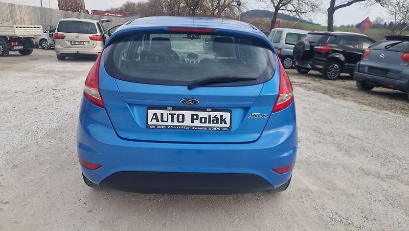 Ford Fiesta 1,25 16 V - fotka 5 z 12