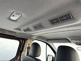 Renault Trafic (2021) Passenger L1 2,0dCi 145k 9míst - náhled 10