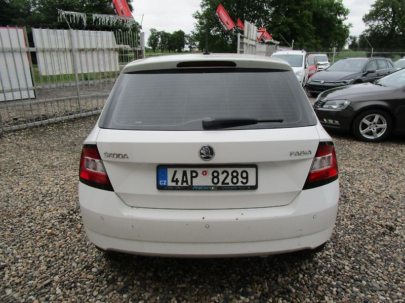Škoda Fabia - fotka 4 z 15
