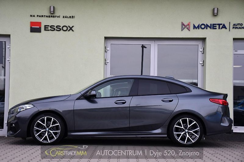 BMW Řada 2 218d M-SPORT 1M ČR HUD - fotka 2 z 46