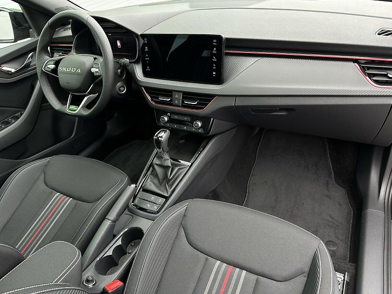 Škoda Kamiq 1.5TSi DSG Monte Carlo 150PS M - fotka 43 z 48