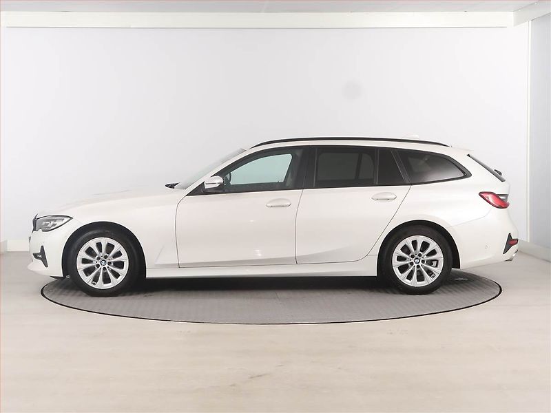 BMW Řada 3 (2020) 320 d xDrive, 4X4, Automat - fotka 3 z 20