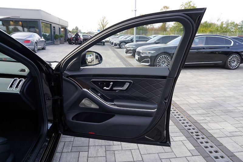Mercedes-Benz Třídy S S 400d 4Matic/BURM/DPH - fotka 17 z 28