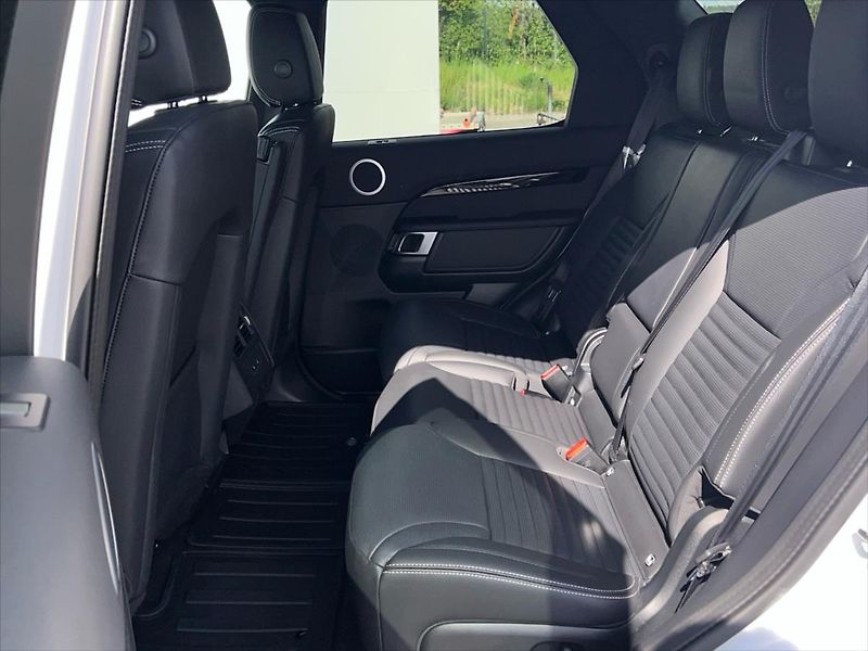 Land Rover Discovery 3,0 S 183kW AWD D250 7míst - fotka 13 z 31