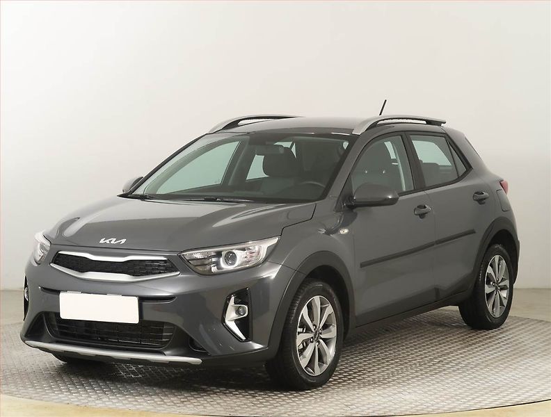 Kia Stonic (2023) 1.2 DPI, ČR,1.maj, Serv.kniha - fotka 2 z 19