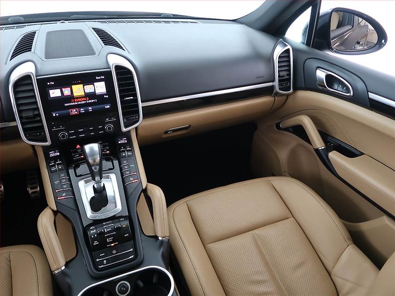 Porsche Cayenne (2016) S Diesel - fotka 8 z 24