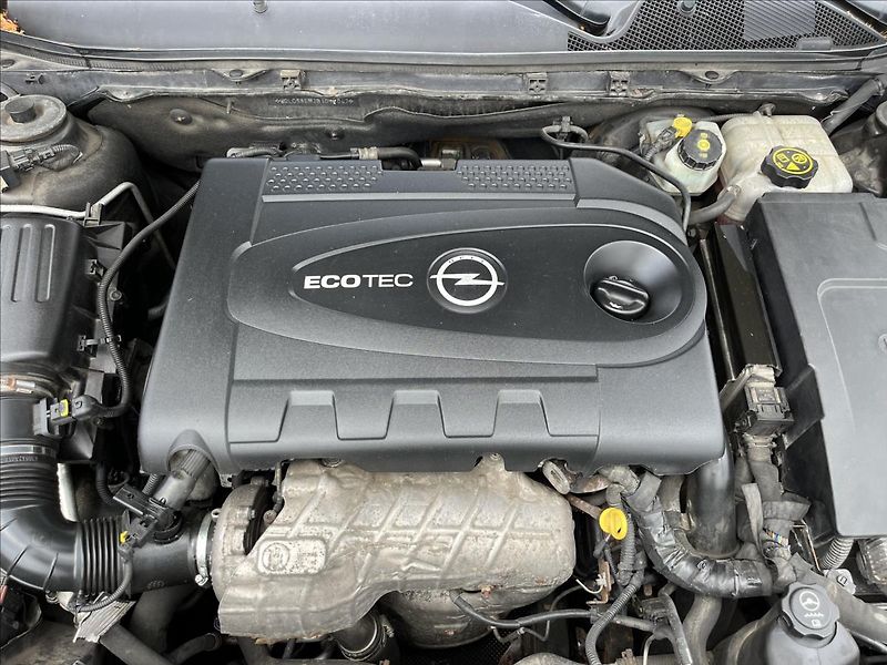 Opel Insignia 2,0 CDTi KLIMA SERVIS ROZVODY - fotka 35 z 44