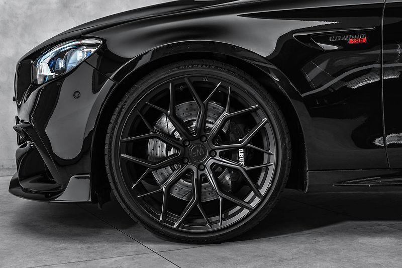 Mercedes-Benz Třídy E Brabus 700PS - fotka 2 z 28