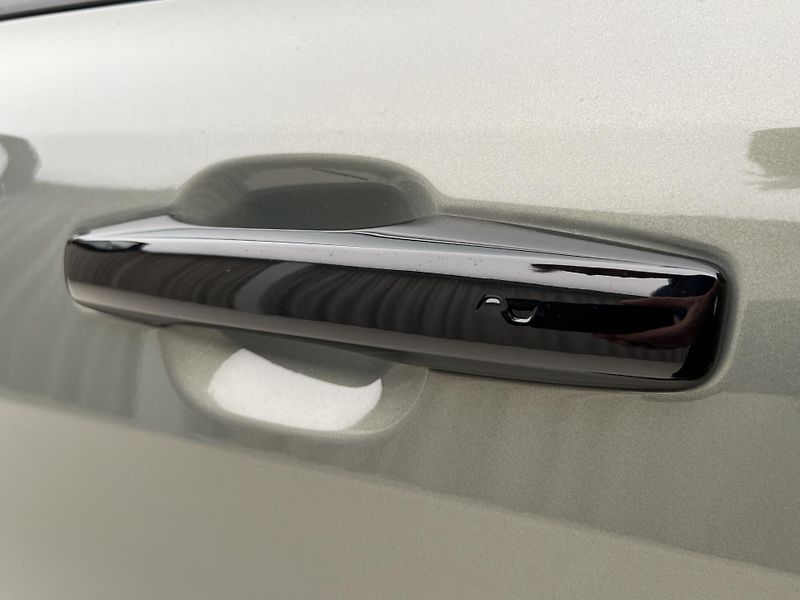 Lynk & Co 01 CORE PHEV AUT CZ 1.maj - fotka 15 z 46