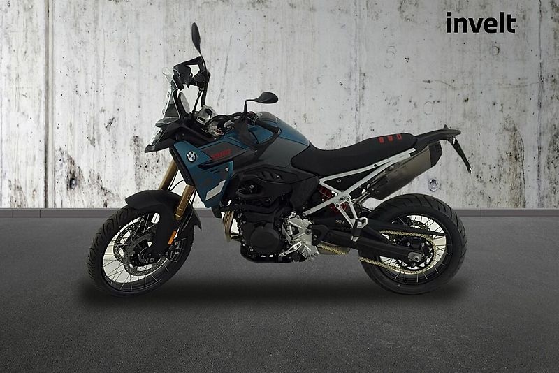 BMW F 900 GS - fotka 2 z 13