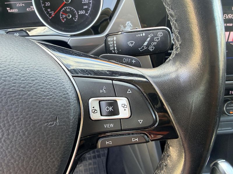 Volkswagen Touran 2.0TDI DSG TAŽNÉ - fotka 10 z 37