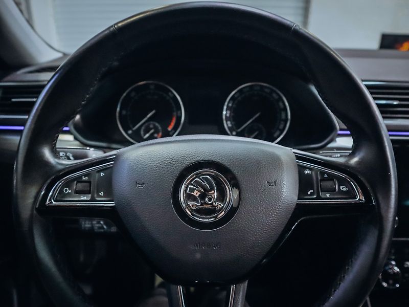 Škoda Superb 2.0TDI, Style DSG 110 kW - fotka 11 z 24