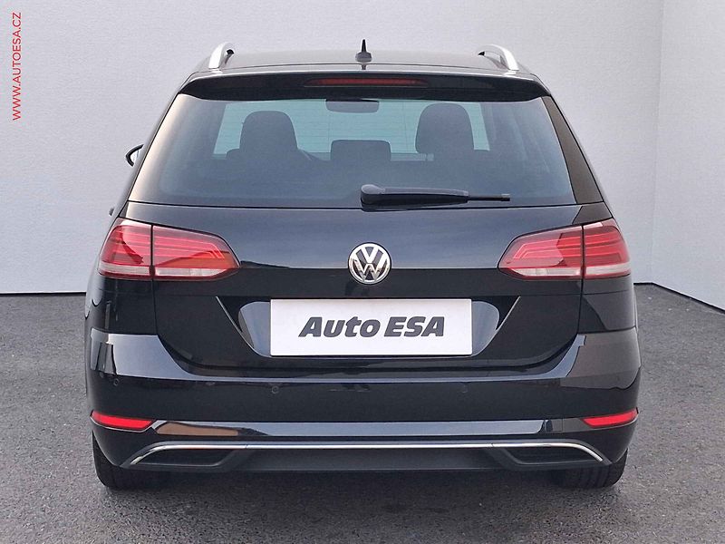 Volkswagen Golf (2018) 1.5 TSi, Sound, kamera - fotka 5 z 18