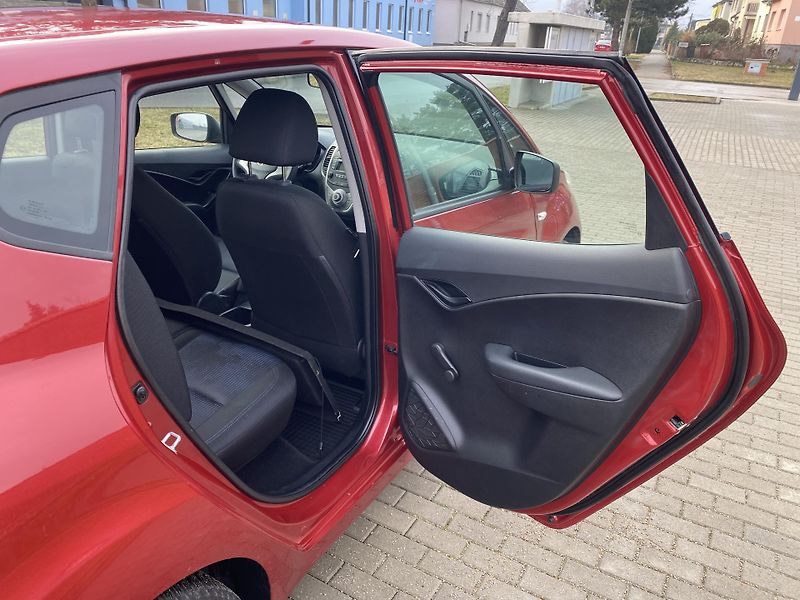 Hyundai ix20 (2011) 1.4i COMFORT,VÝB. STAV!! - fotka 25 z 34