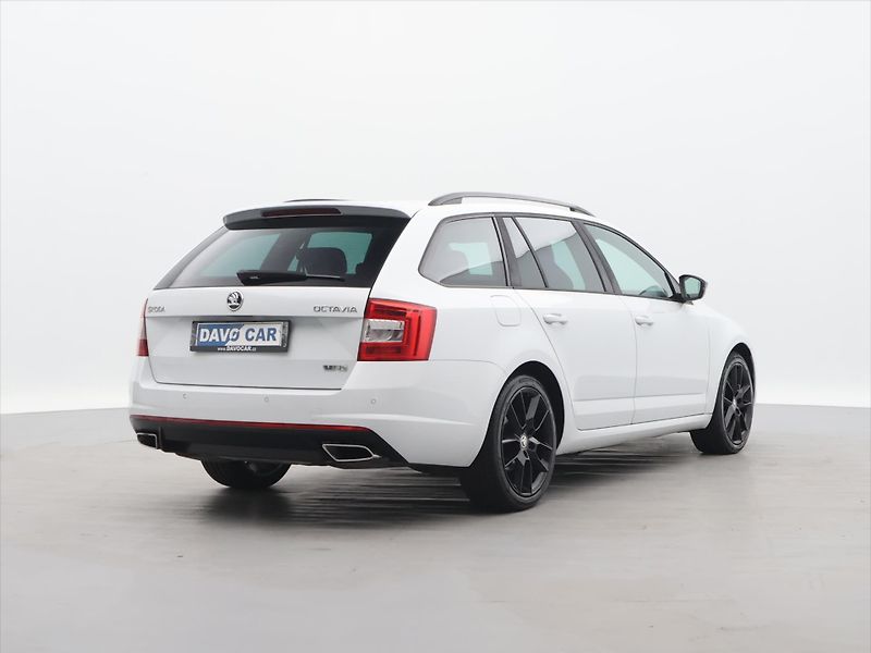Škoda Octavia 2,0 TDI RS 135kW DSG Challenge - fotka 7 z 32
