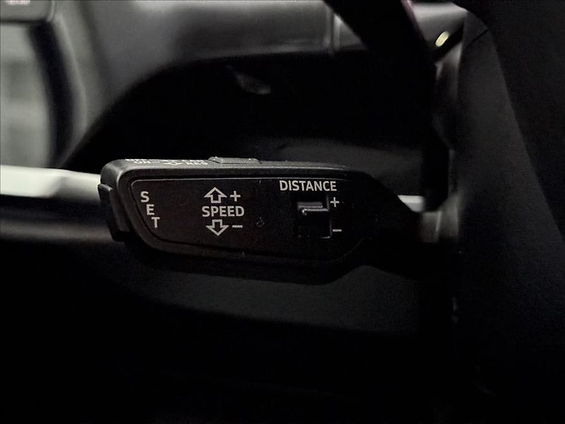 Audi Q3 2,0   35TDI.DPH.SERVISKA.VIRTU - fotka 14 z 24