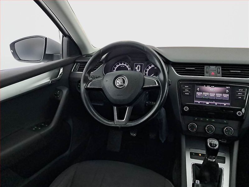 Škoda Octavia (2018) Ambition 1.6 TDI, Serv.kniha - fotka 7 z 17