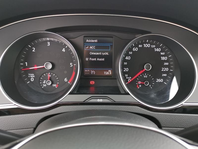 Volkswagen Passat HIGHLINE*110KW*LED*ALCANTARA* - fotka 61 z 85