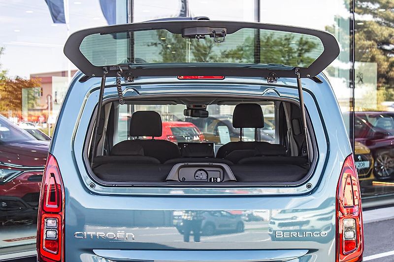 Citroën Berlingo (2026) 1,5 MAX 130k Automat+ZIMA - fotka 9 z 19
