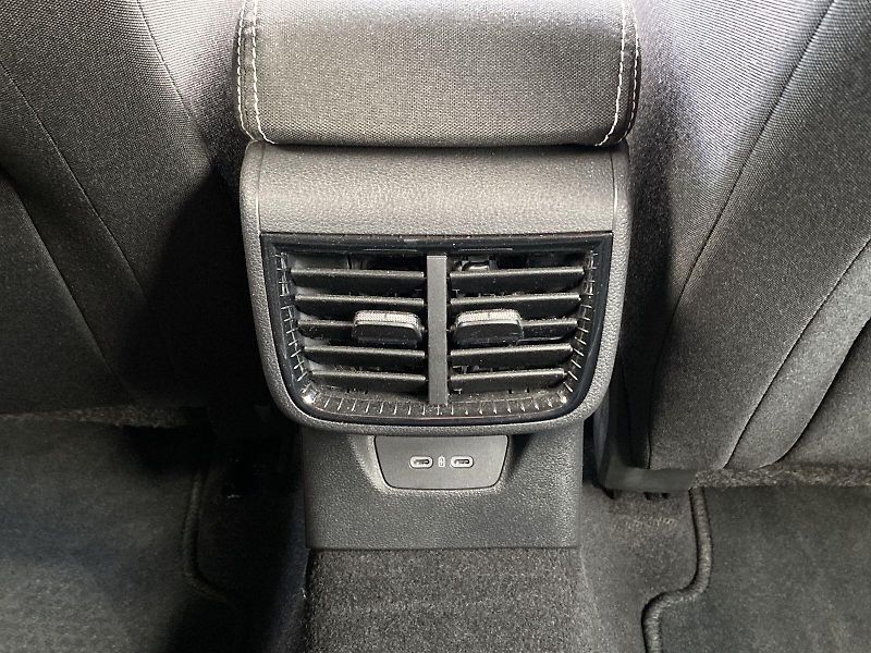 Škoda Fabia (2025) 1.5 TSI DSG Monte Carlo - fotka 26 z 33