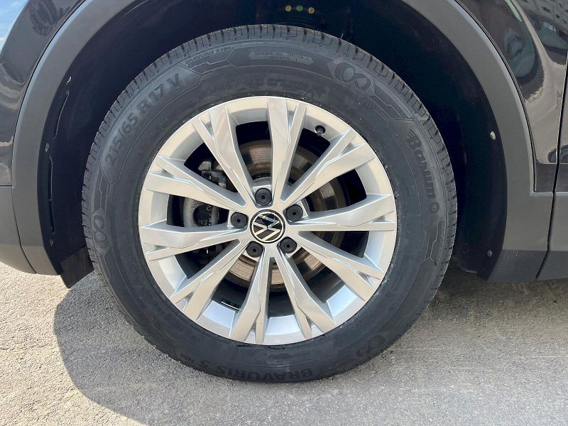 Volkswagen Tiguan (2023) 1,5TSI 110KW DSG LIFE - fotka 33 z 33