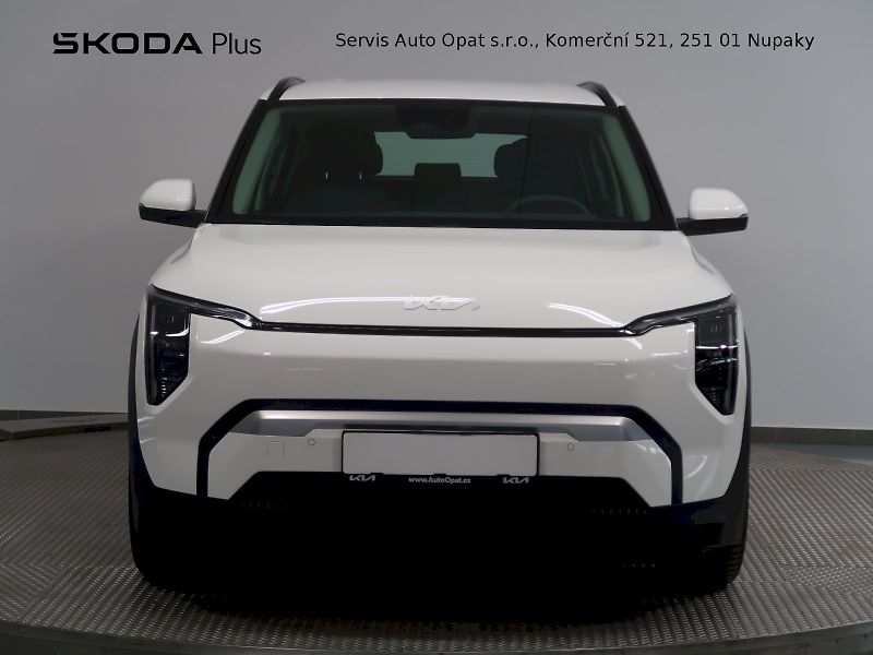 Kia EV3 (2025) AIR 81,4kWh 150KW - fotka 4 z 40